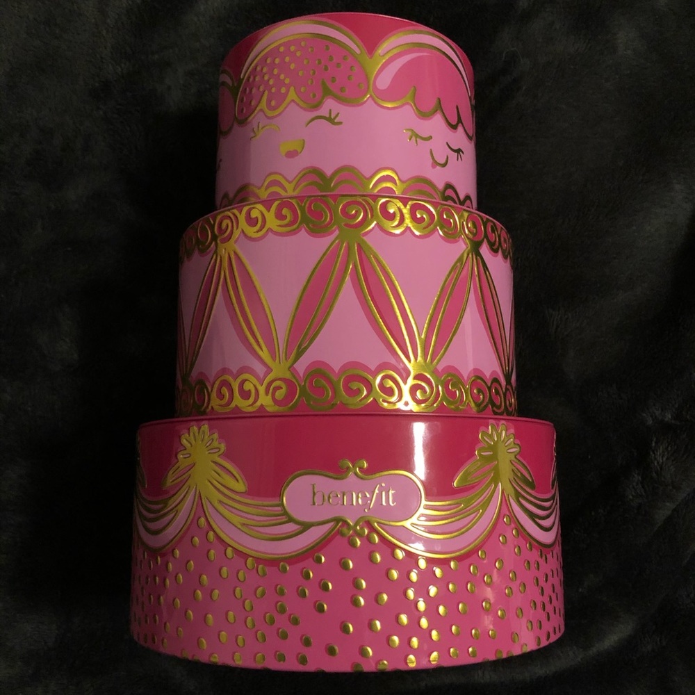 BENEFIT CAKE✨